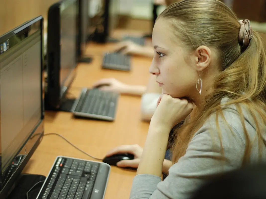 Ödənişsiz İngilis dili səviyyə imtahanı 3-7 noyabr tarixlərində